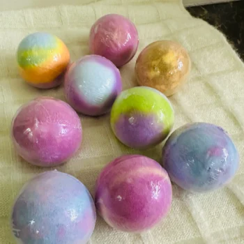 Out of this Galaxy Bath Bombs