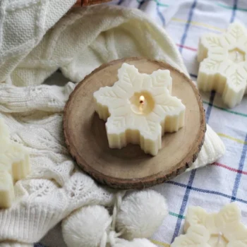 Snowflake Scented Soy Wax Candle For Christmas